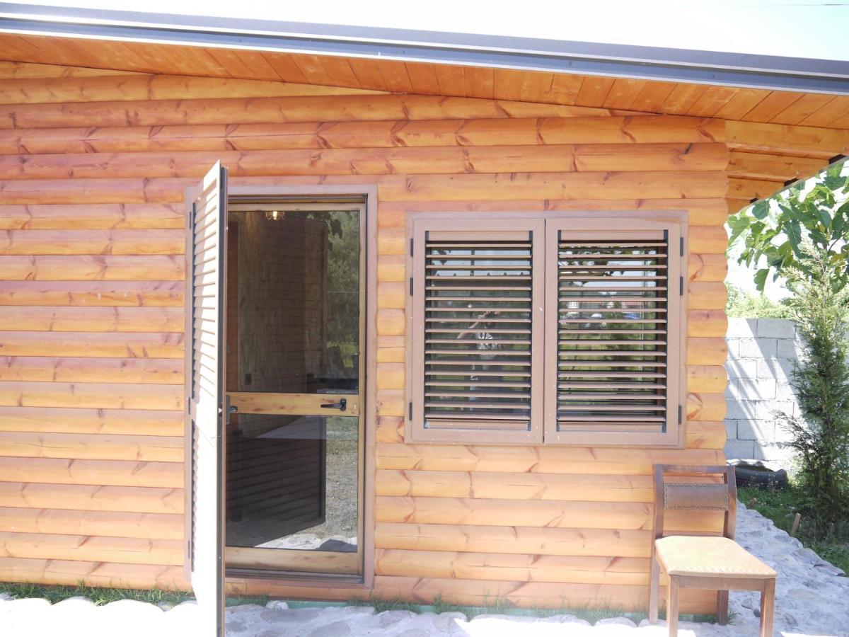 Windmill Shkodra Gesthouse Camping & Grill Luaran gambar