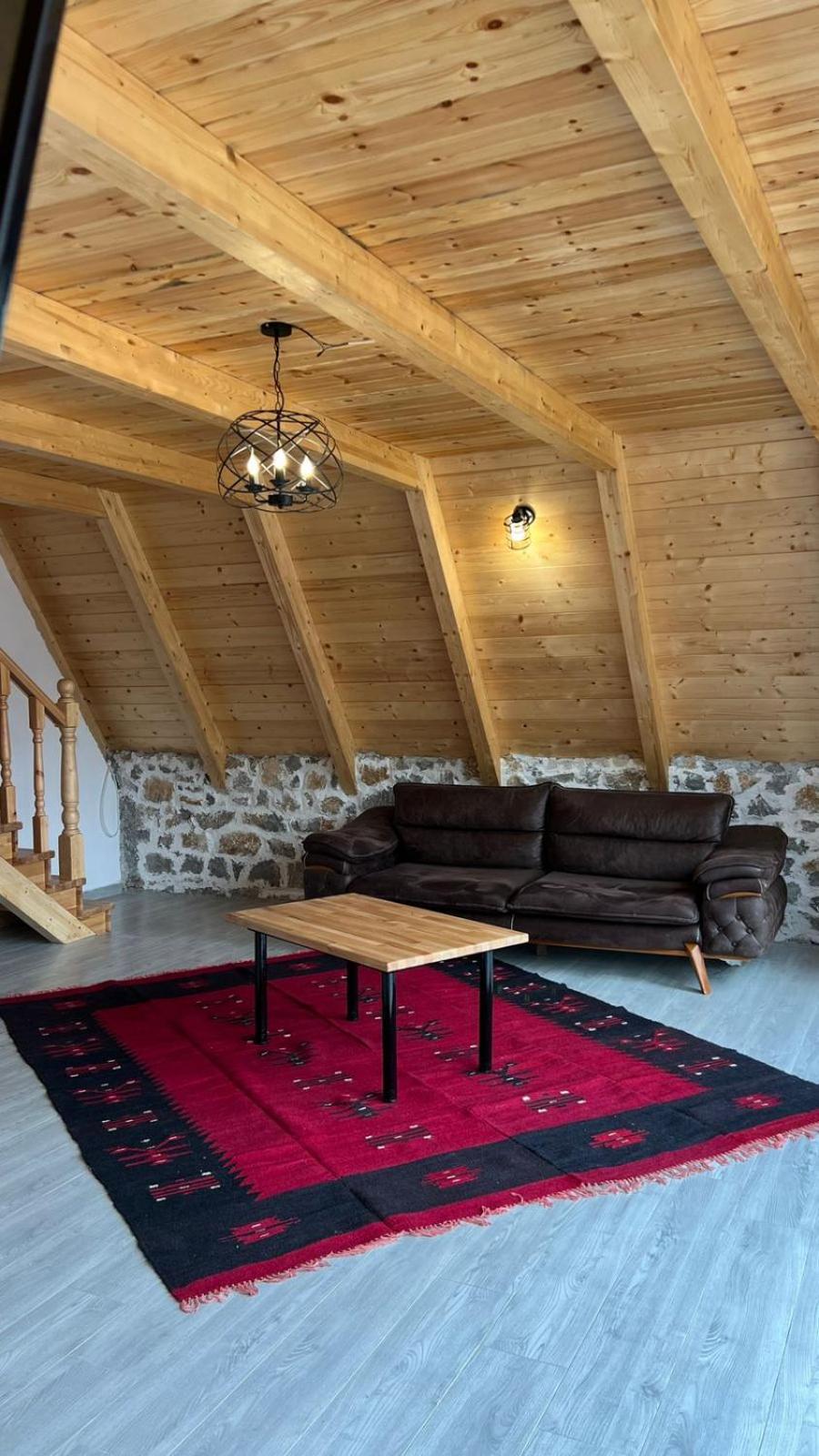 Windmill Shkodra Gesthouse Camping & Grill Luaran gambar