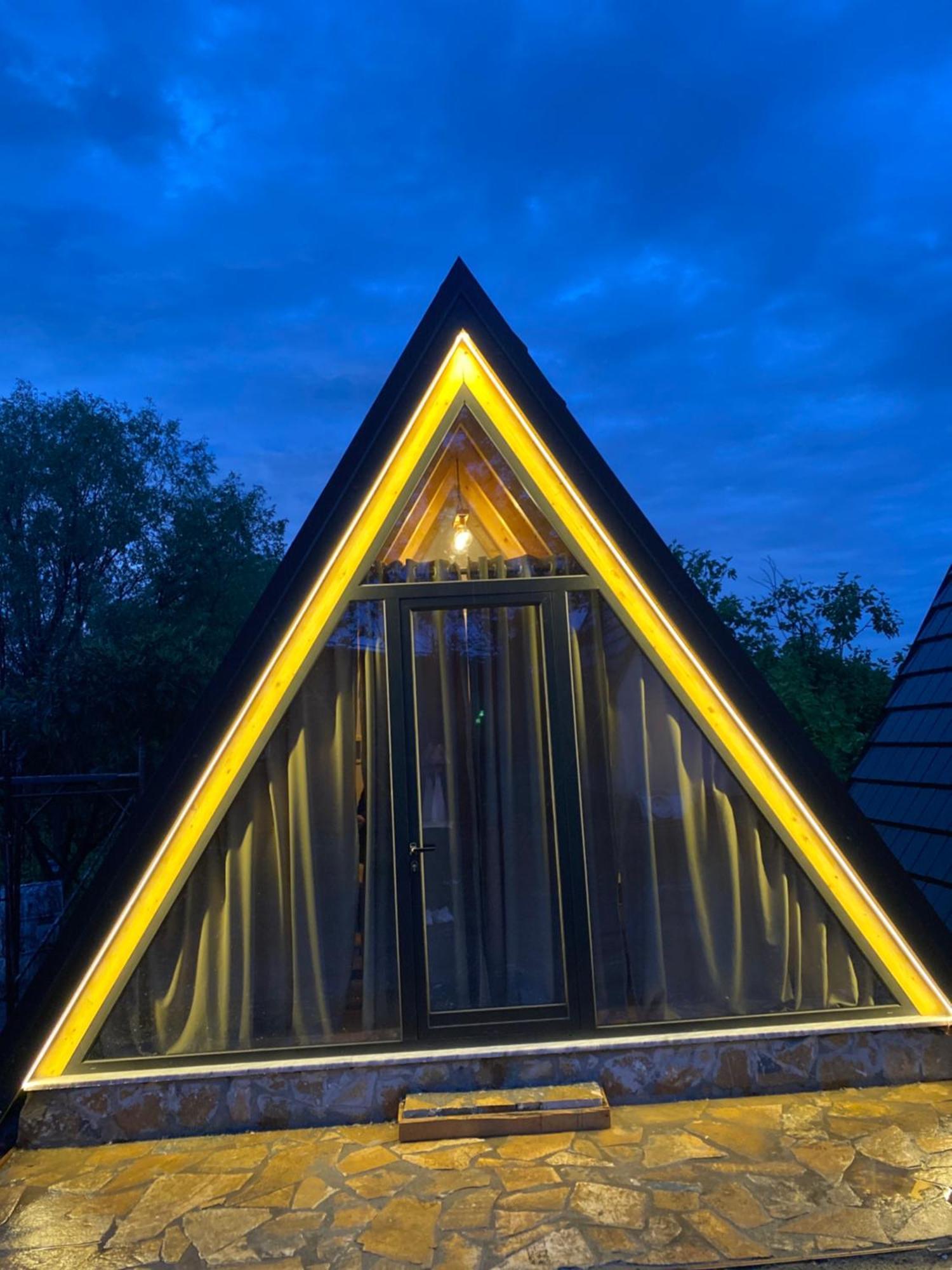Windmill Shkodra Gesthouse Camping & Grill Luaran gambar